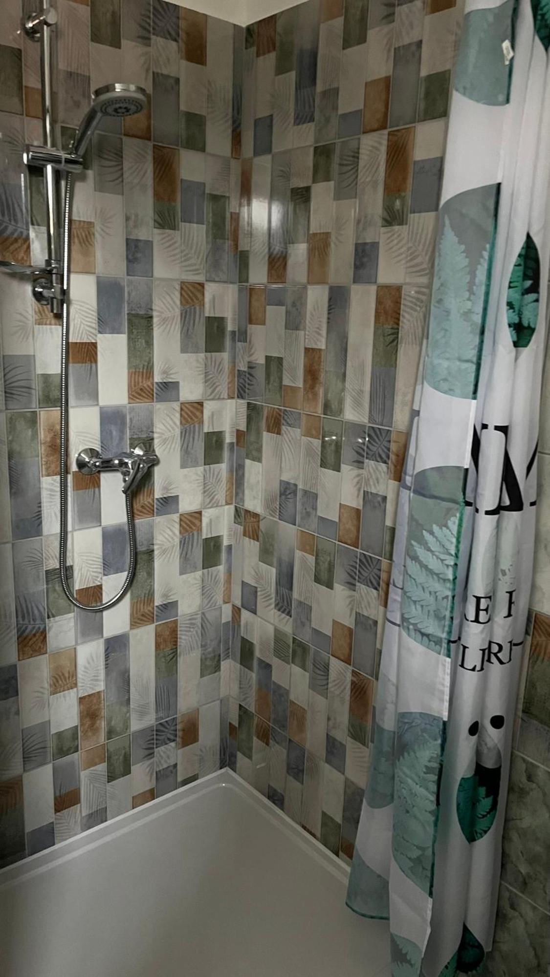 Boezsi Apartman Шарвар Экстерьер фото